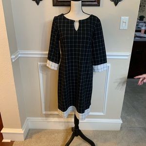 Liz Claiborne Black and White Dress 3/4 length sleeves